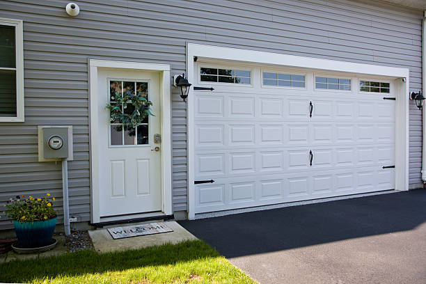 24/7 Emergency Garage Door Panel Replacement experts in Cresson, PA